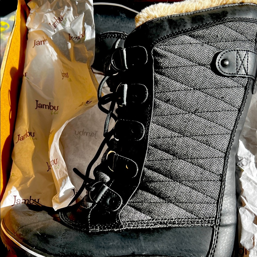 Black JBU vegan boots SZ 9.5